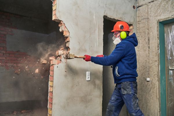 Concrete Wall Demolition in Albany